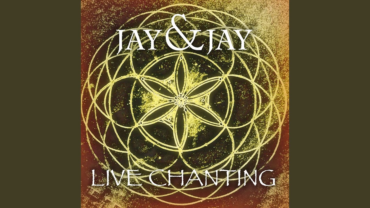 Om Asatoma Sat Gamaya (Live Chanting)