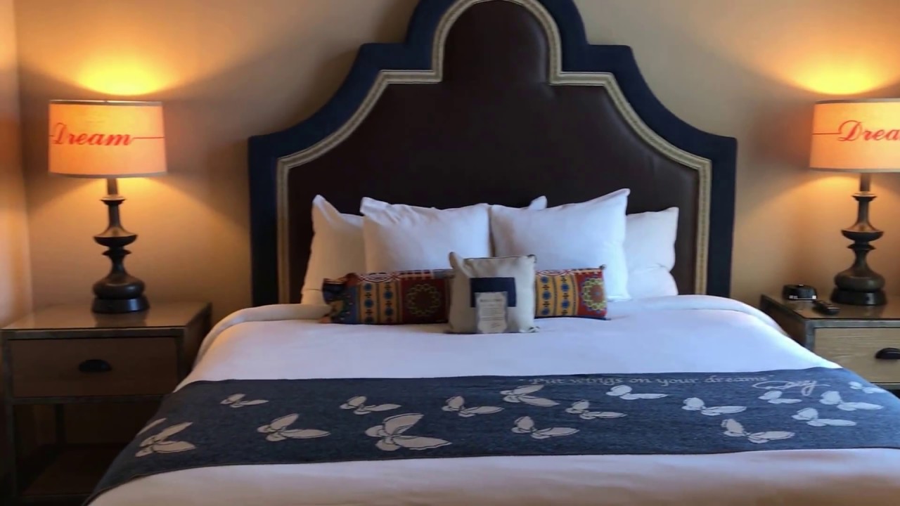Dollywood's Dreammore Resort King Family Suite Tour
