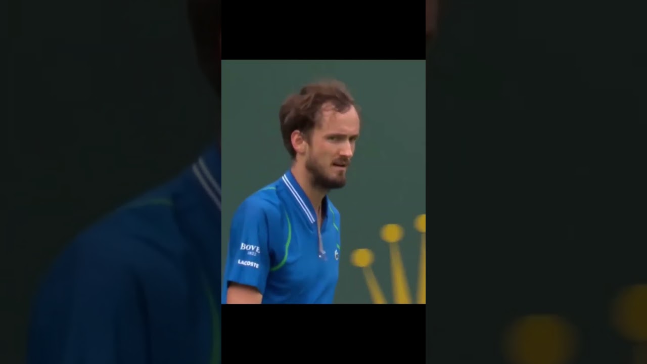 Медведев играет лучше всего когда травмирован?🎾