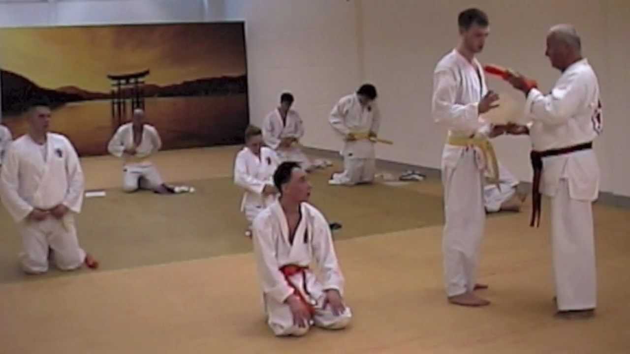Kikokan Prüfung 2013.02 - F - Gürtelübergabe und Analyse