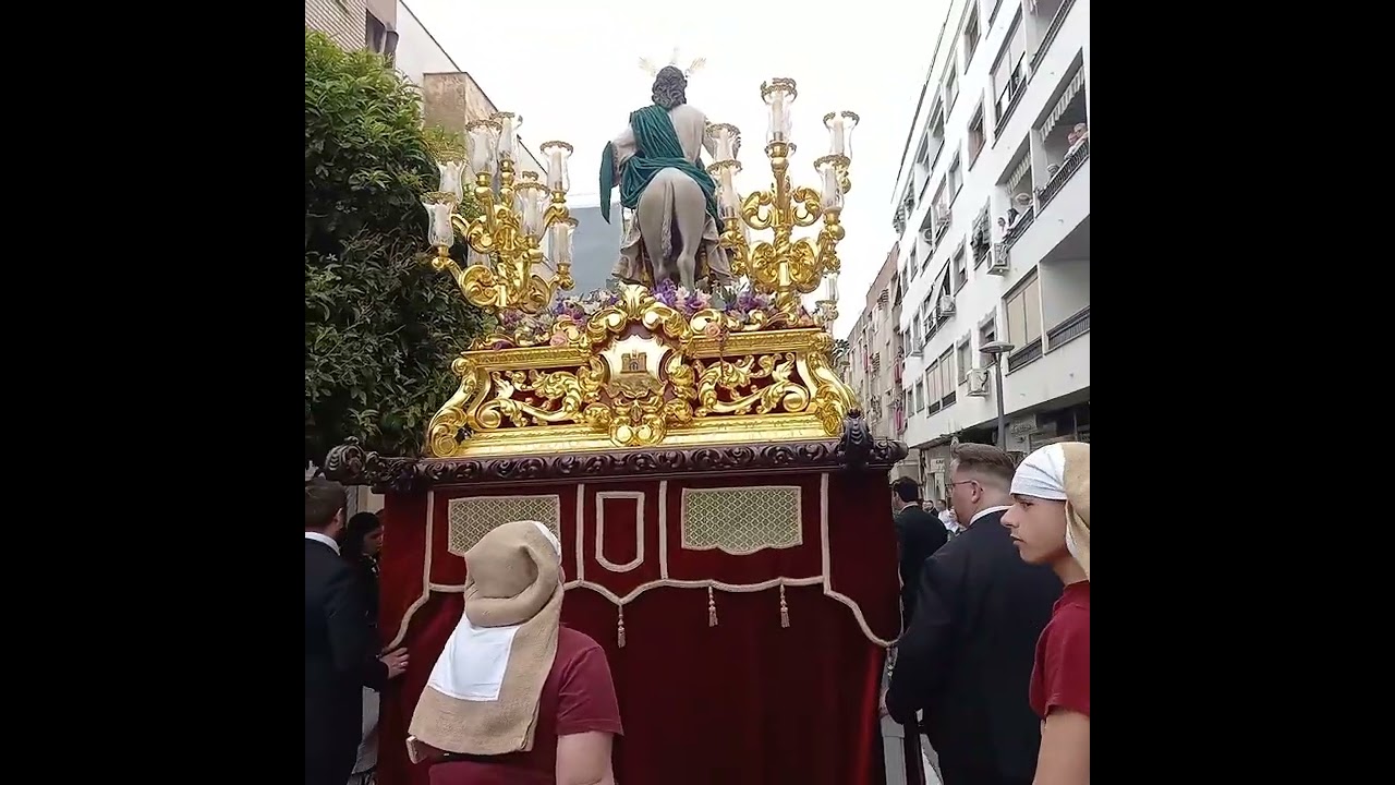 Borriquita torredelcampo 2025 marcha y fue azotado