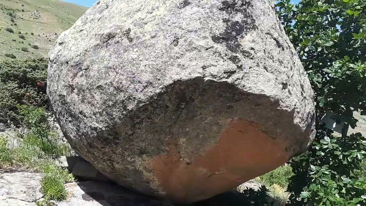 BAYBURT SARIHAN KÖYUNDE BULUNAN HZ.ALİ TAŞI