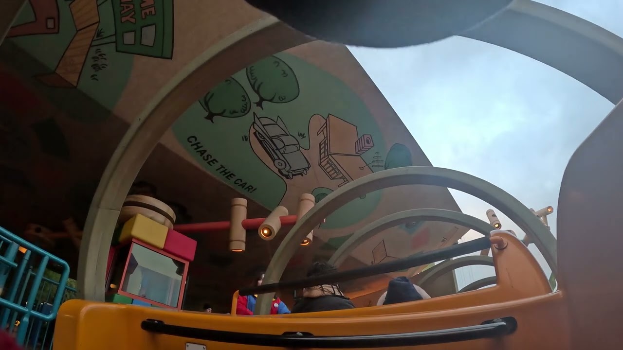 Disneyland Paris - Slinky Dog 🐶 Ride