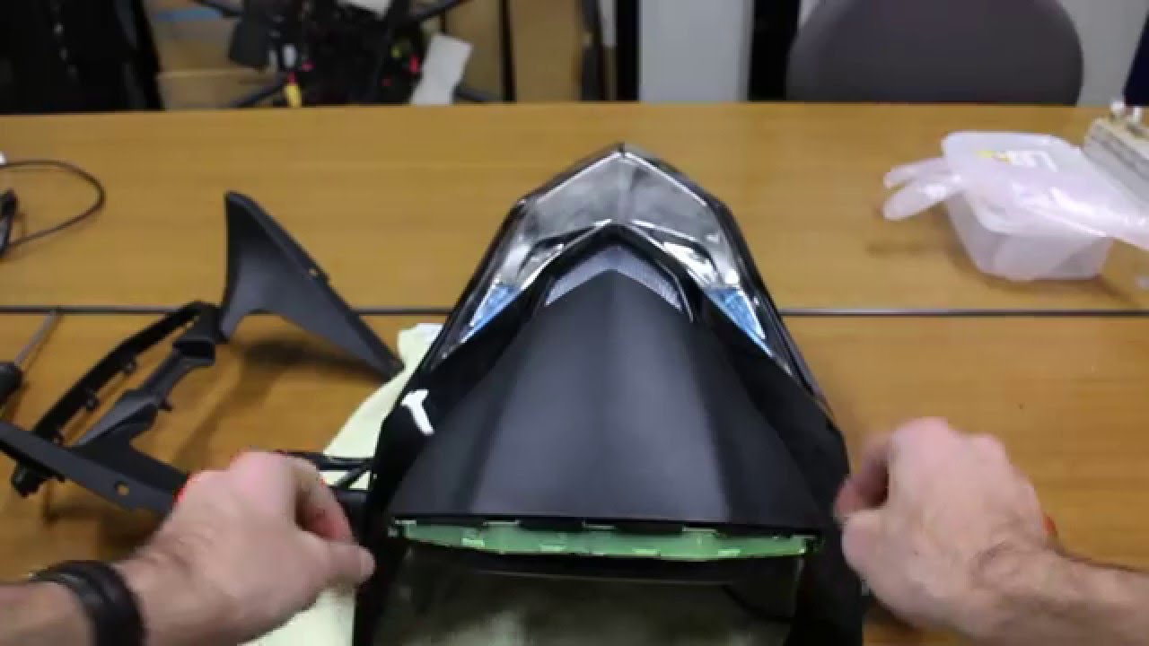 Honda CB500F: Headlight Fairing Removal and Hidden 12V Option Plug