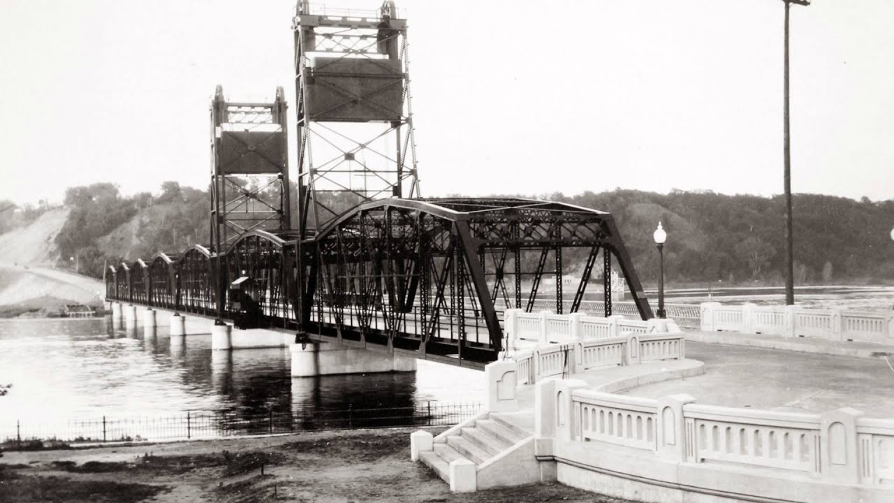 Stillwater Downtown Stop 2 Lift Bridge