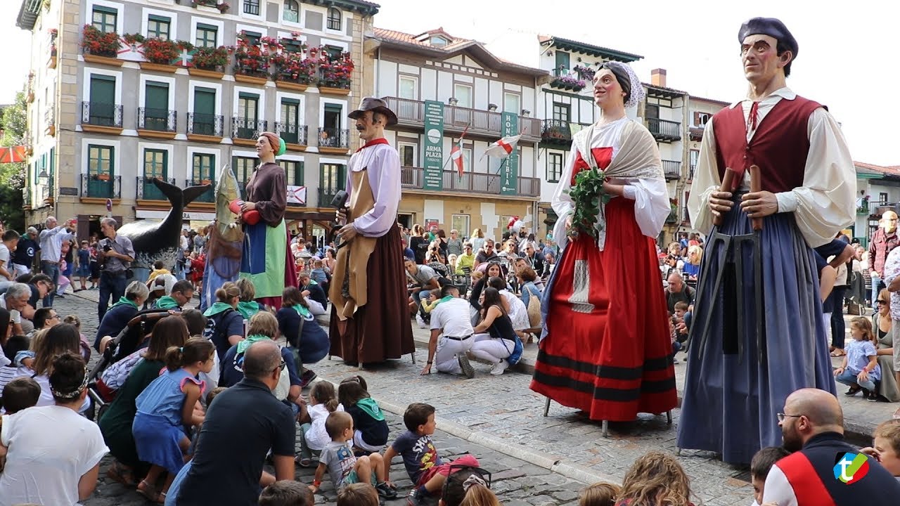 Gigantes y cabezudos - Erraldoi eta buruhandiak - Hondarribia 6 septiembre 2019 | Txingudi Online