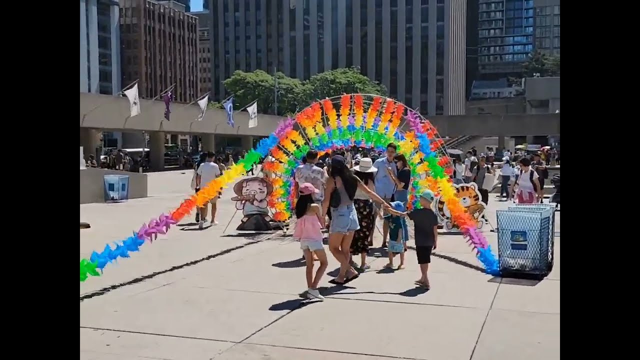 Taste of Vietnam festival in the big city! 🇻🇳🇨🇦 #Toronto #Food #Foodie #FestivalSeason 🍜