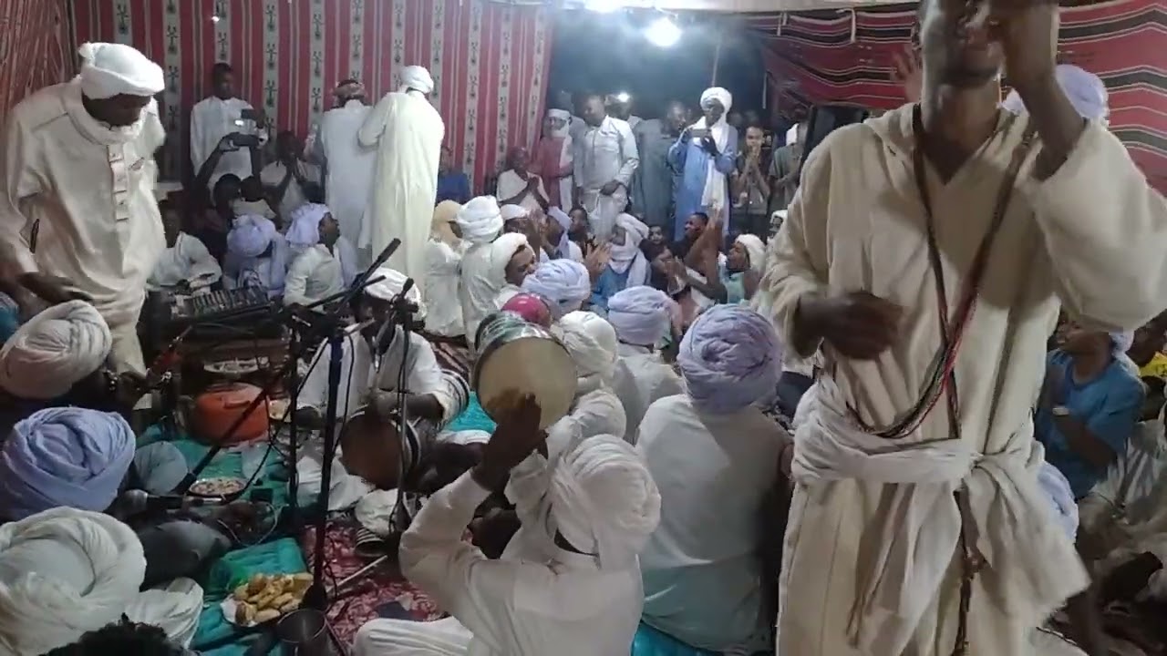 👏من زينها ليلة👏 من ابداع و بحنجرة الفنان *سي طاهر لوغمة* مع فرقة 