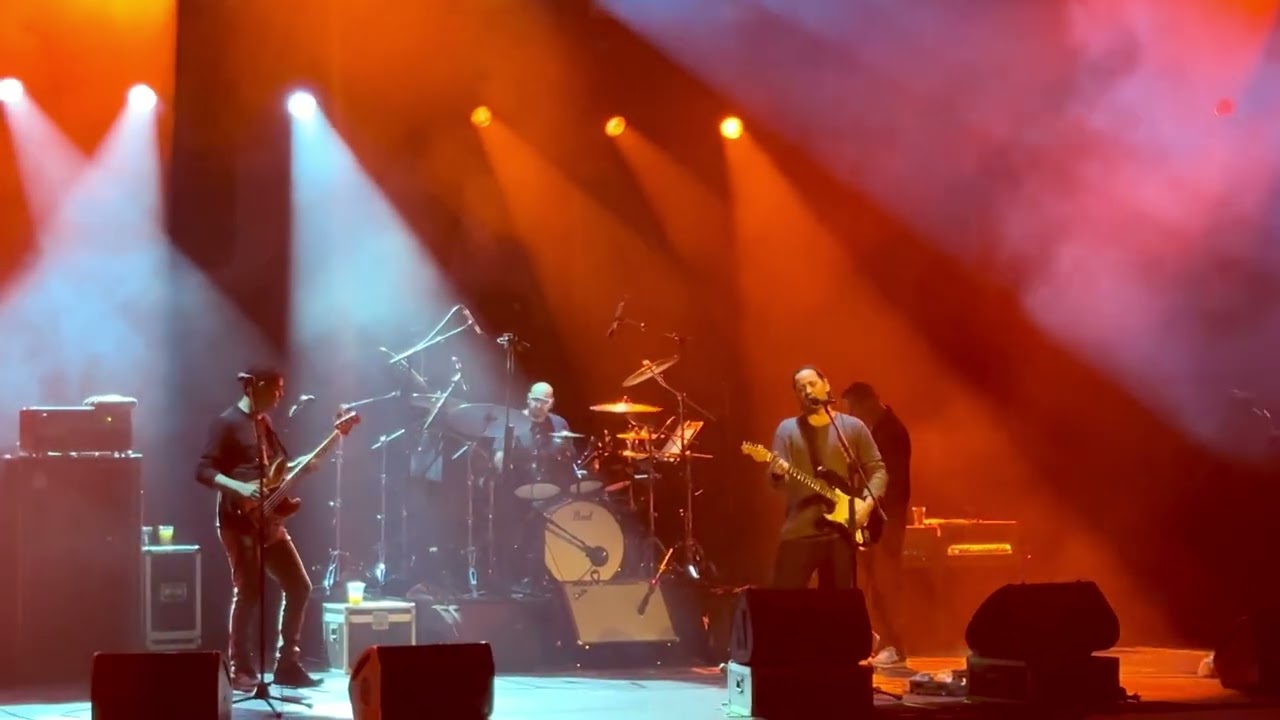 Duman - İçimde Aşk Var (Harbiye 28.10.25)
