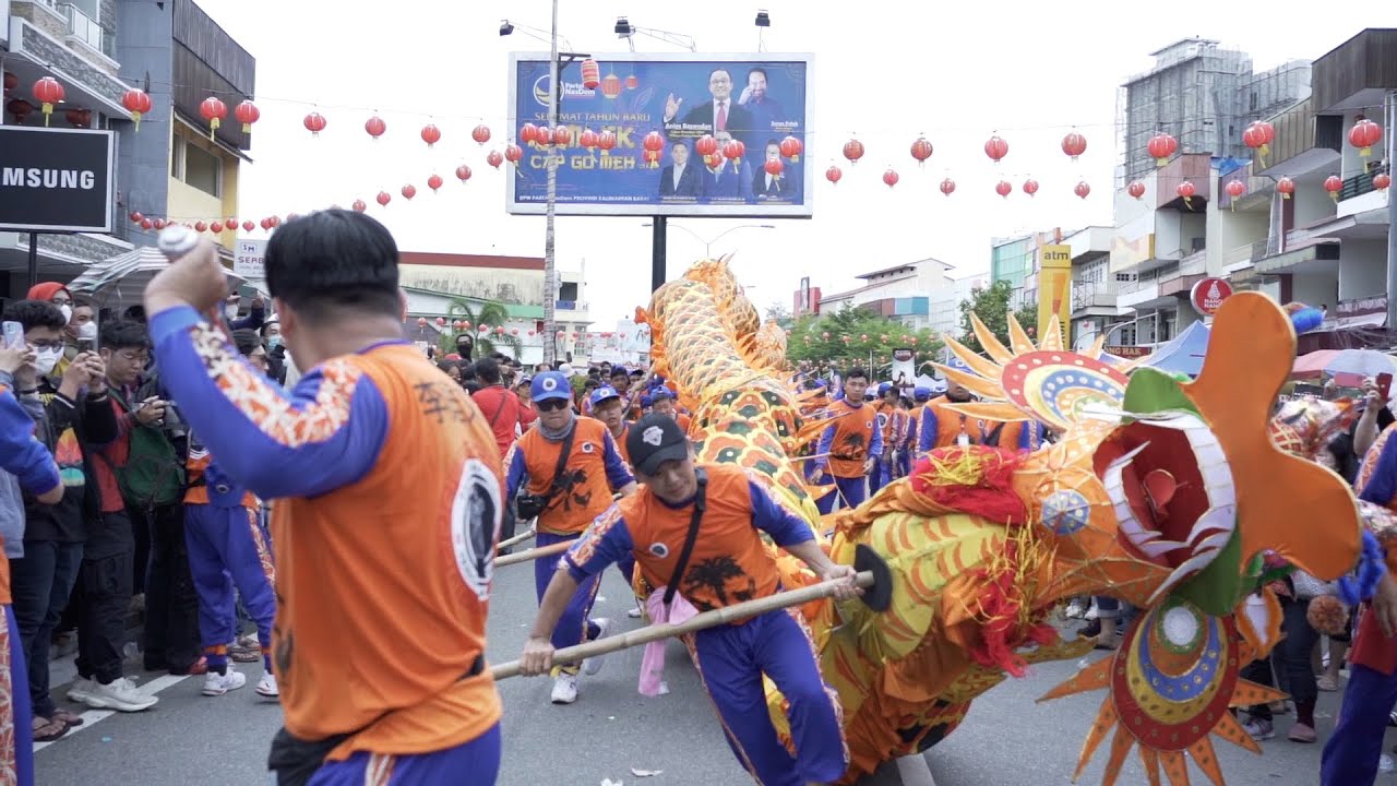 WUAH RAMAI BANGET DI JALAN GAJAHMADA PONTIANAK UNTUK MENYAKSIKAN  PAWAI NAGA 2023