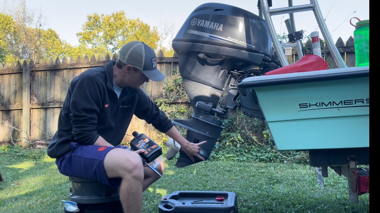 Outboard Motor Lower Unit Gear Oil Change - Yamaha 25 hp