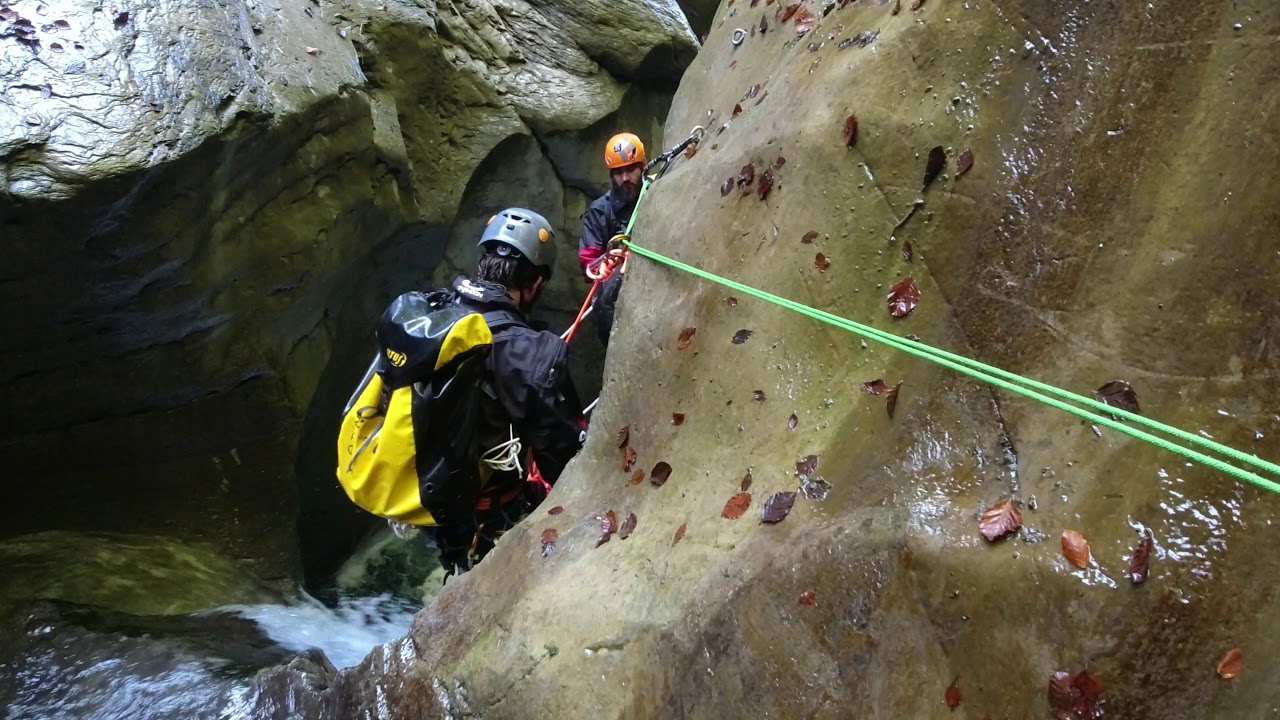 Canyon Sciala (Vallée du gave du Valentin)