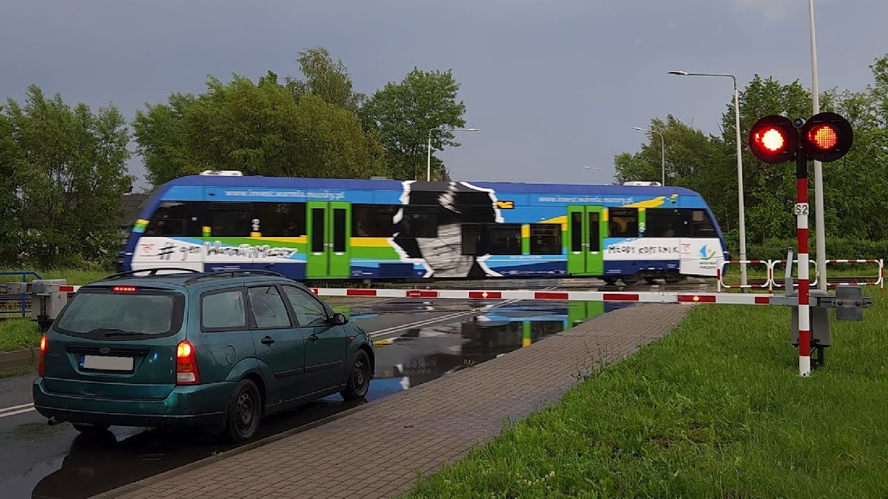 Przejazd kolejowy Braniewo ul. Kolejowa | Railroad Crossing in Poland