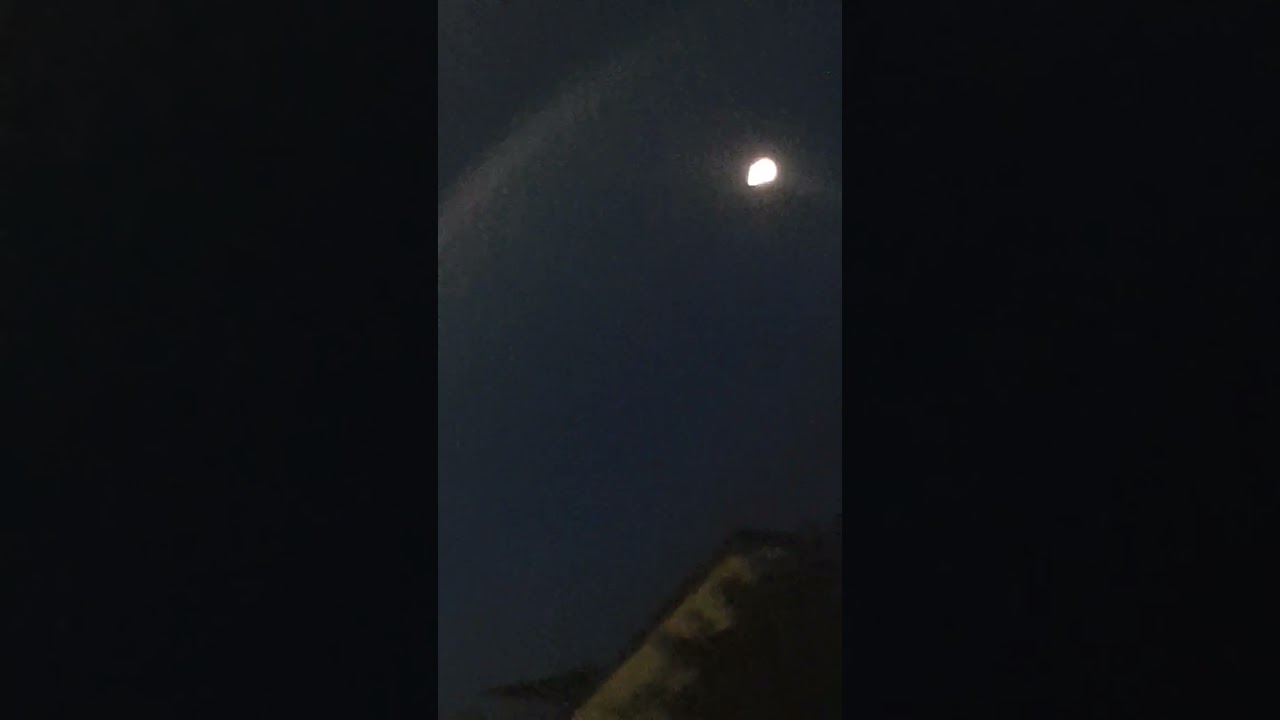 la luna di notte 🌛🌛🌛