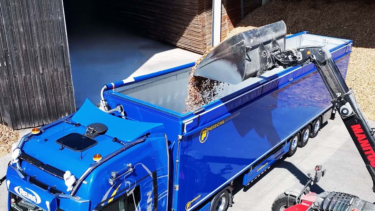 Schubboden mit elektrischer Dachrollplane - Komfort auf Knopfdruck