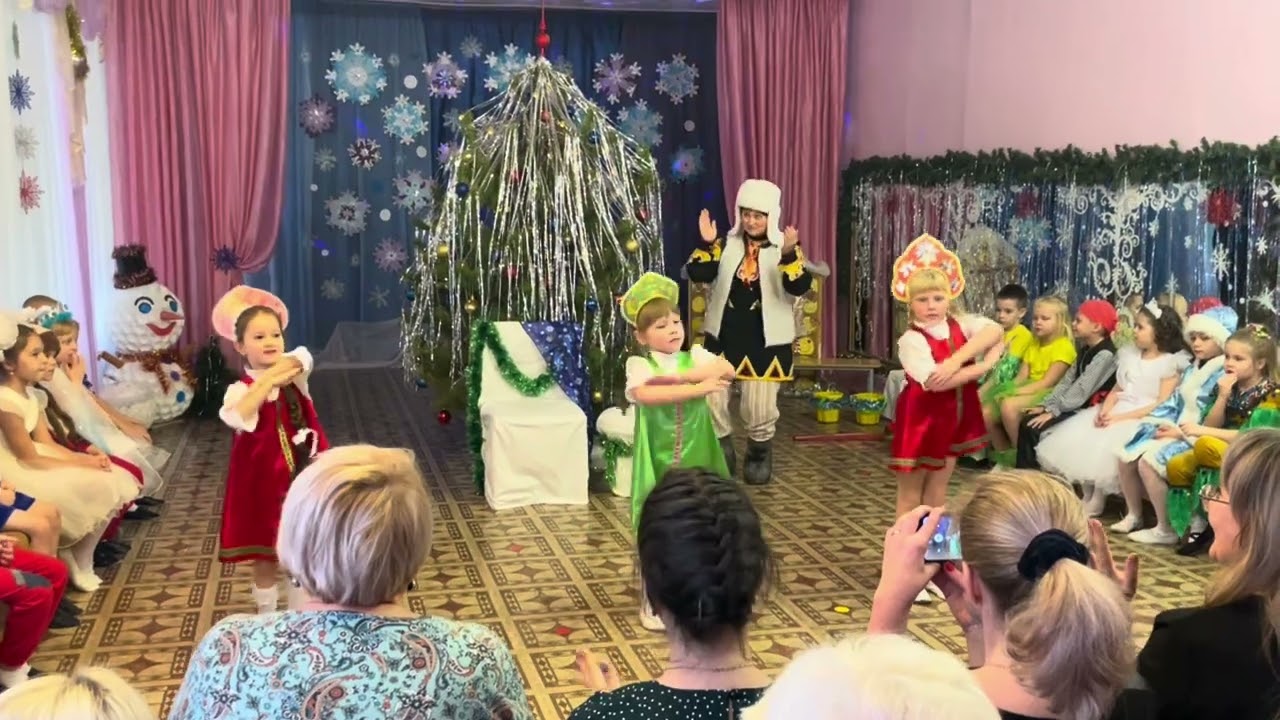 Музыкальный номер на Новогоднем празднике - Танец 