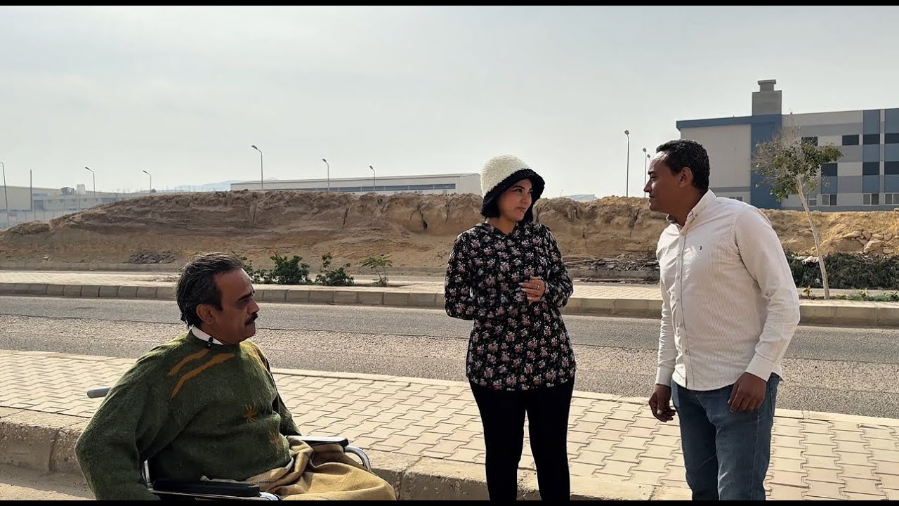 اب شاف بنته مع واحد فى الشارع وعشان هو ما بيمشيش  شوف بنته بتعمل اى