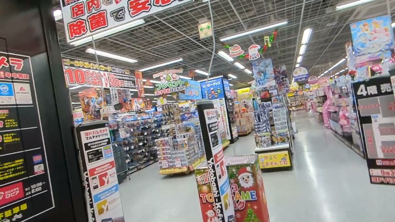 ヨドバシカメラ マルチメディア甲府　エスカレーター