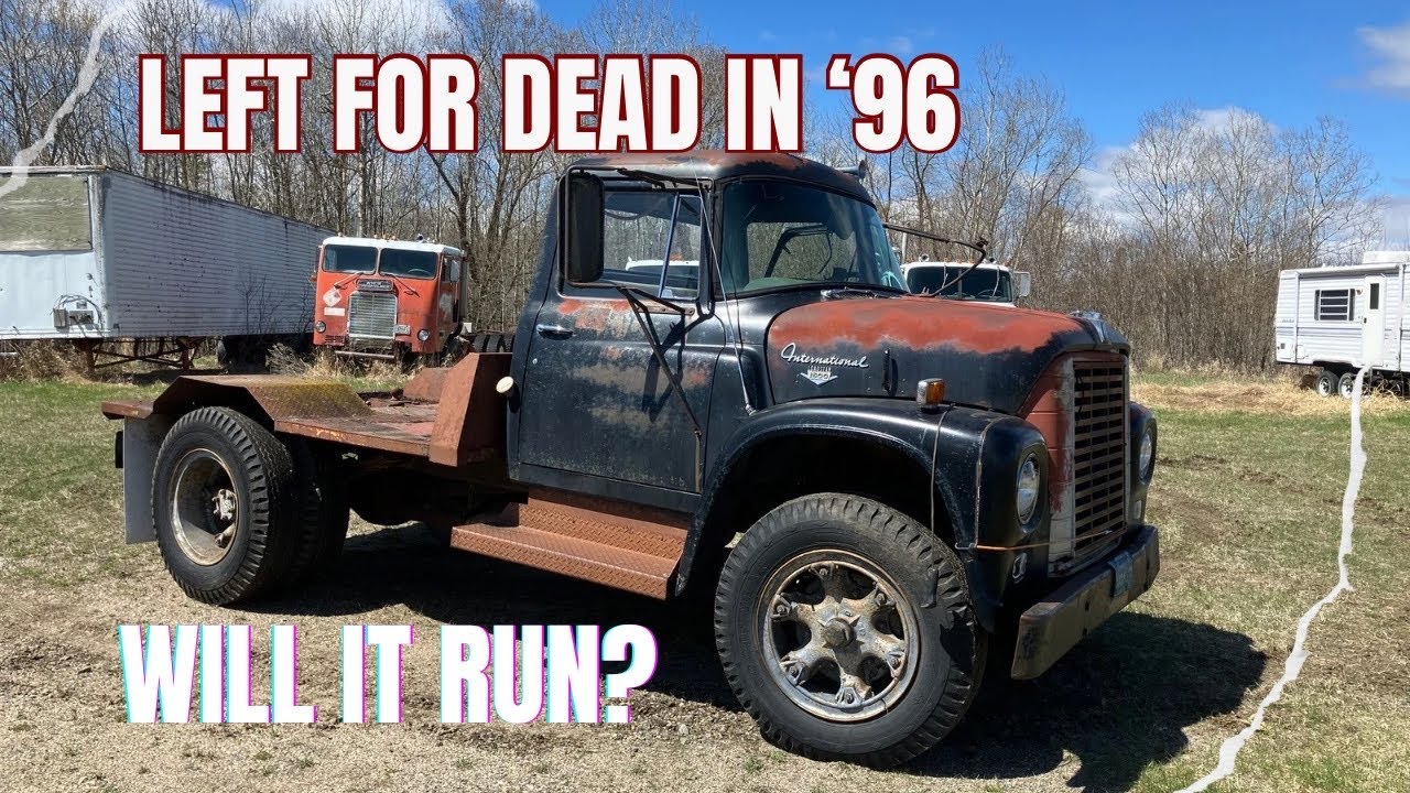 Abandoned, Will it run? Can it drive? 1968 International Loadstar