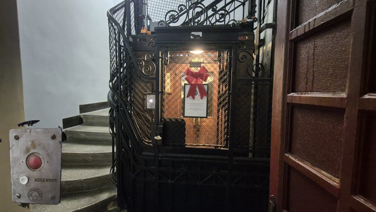 (Last 2025 Video) Vintage Schindler bottom drive traction elevator @ Strada Speranței 29, Bucharest