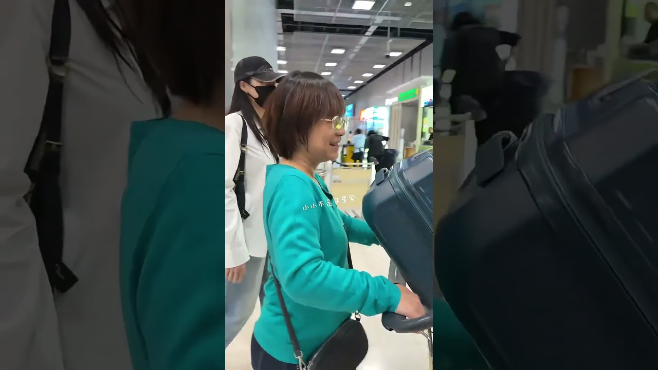 LingOrm has arrived safely in Thailand 🥹Have a good rest babies🥹🥹#หลิงออม #LingOrm