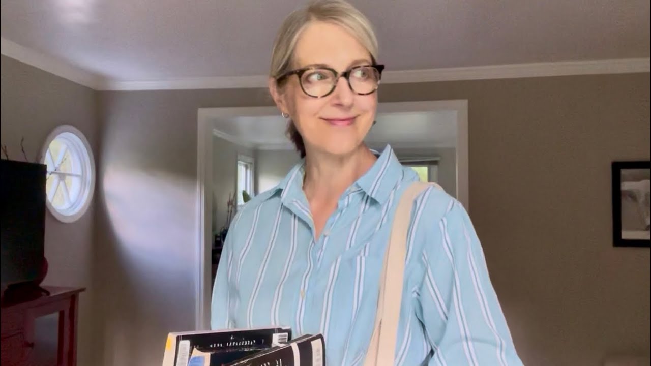 a local bookstore visit & the books I'm loving this Summer!