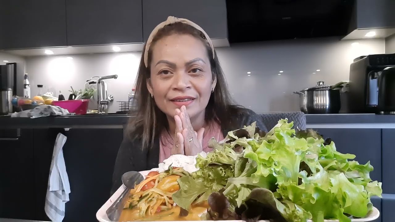 #ตำแตงขนมจีนกินกับผักสลัดตับไก่ทอดแซบๆจ้า