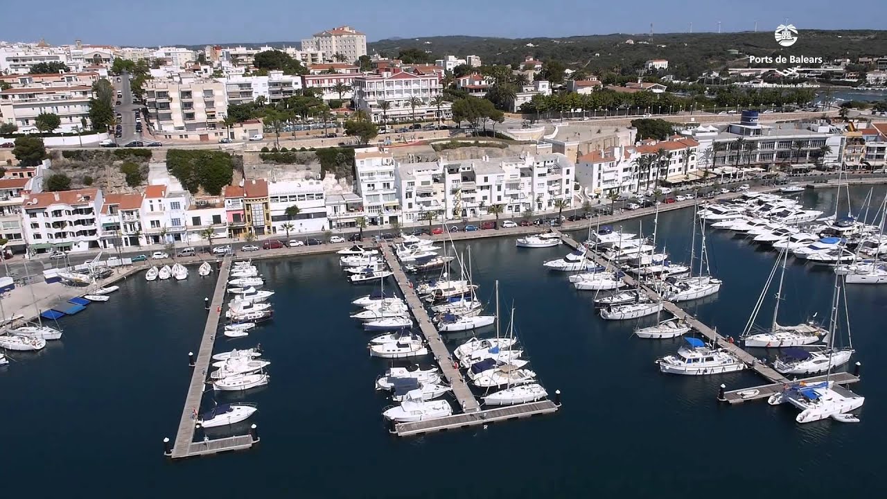 El puerto de Maó desde el aire (2015)