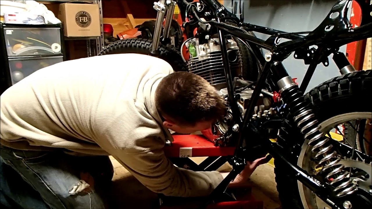 Honda xl250s restoration pt - 39 engine installation