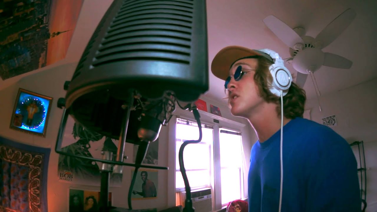 Felly HYPE on new Diplo beat