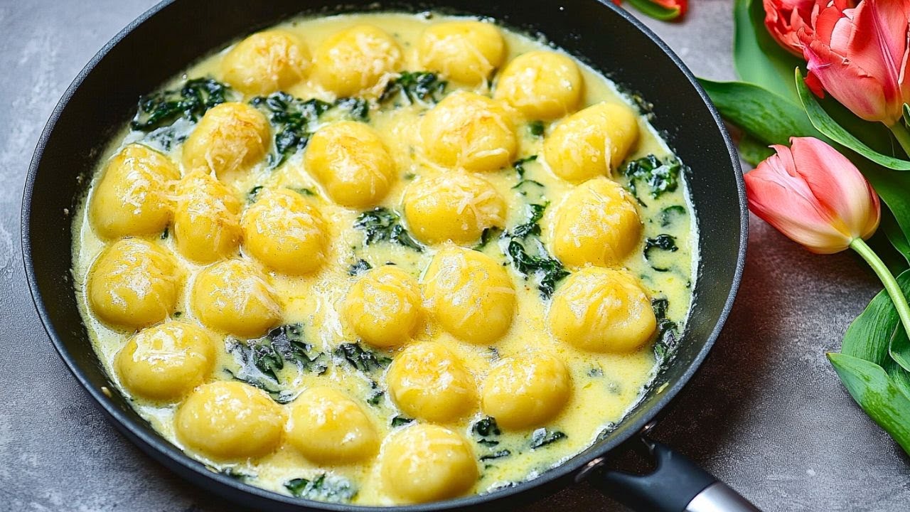 Das leckerste Rahm-Spinat Rezept  in 5 Min, das ich je gegessen habe! Mini-Klöße Pfanne