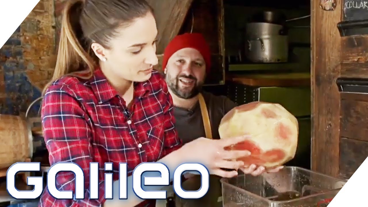 Sally testet den Wassermelonen-Braten in New York | Galileo | ProSieben