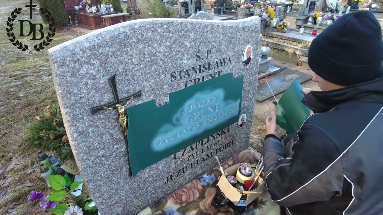 Wypisywanie tablic nagrobnych na cmentarzu. Zakład pogrzebowy Dariusz Budka. Żuromin i okolice