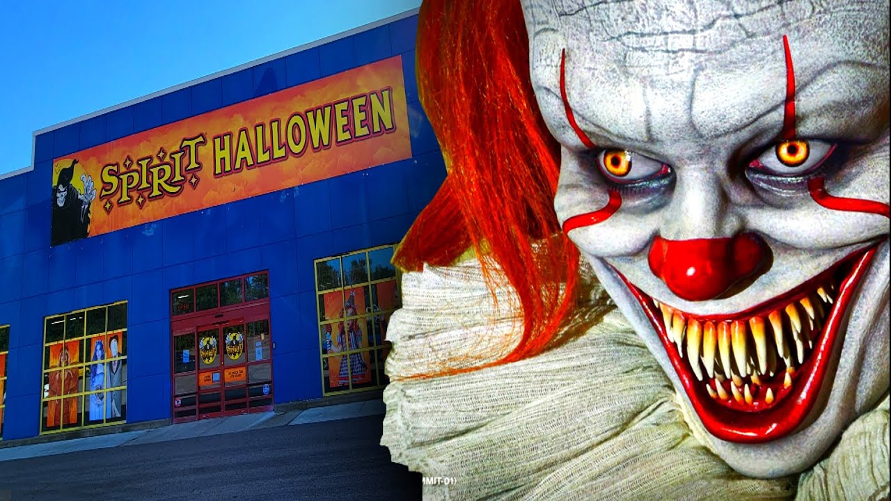 SPIRIT HALLOWEEN 2021 - EVERYTHING PENNYWISE !! in the ABANDONED TOYS R US CANTON OHIO