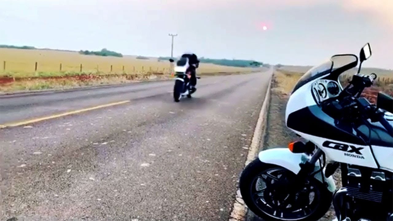 ESSE RONCO &Eacute; SIMPLESMENTE... MARAVILHOSO!!! CBX 750F