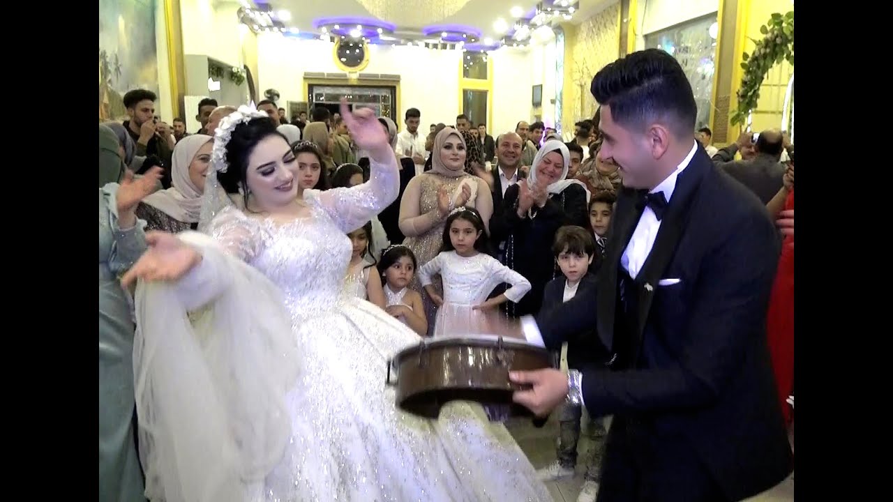 فاجئو الجميع بتحدى الرقص. الله اكبر على جمال العروسه وشقاوه العريس وقصه حب تمت بالزواج فى احلى زفه a
