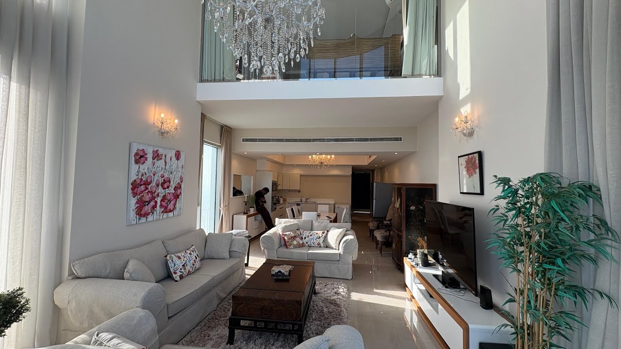 3 bedrooms Duplex on High floor with sea and city view - 180 view of Bahrain - For Rent 