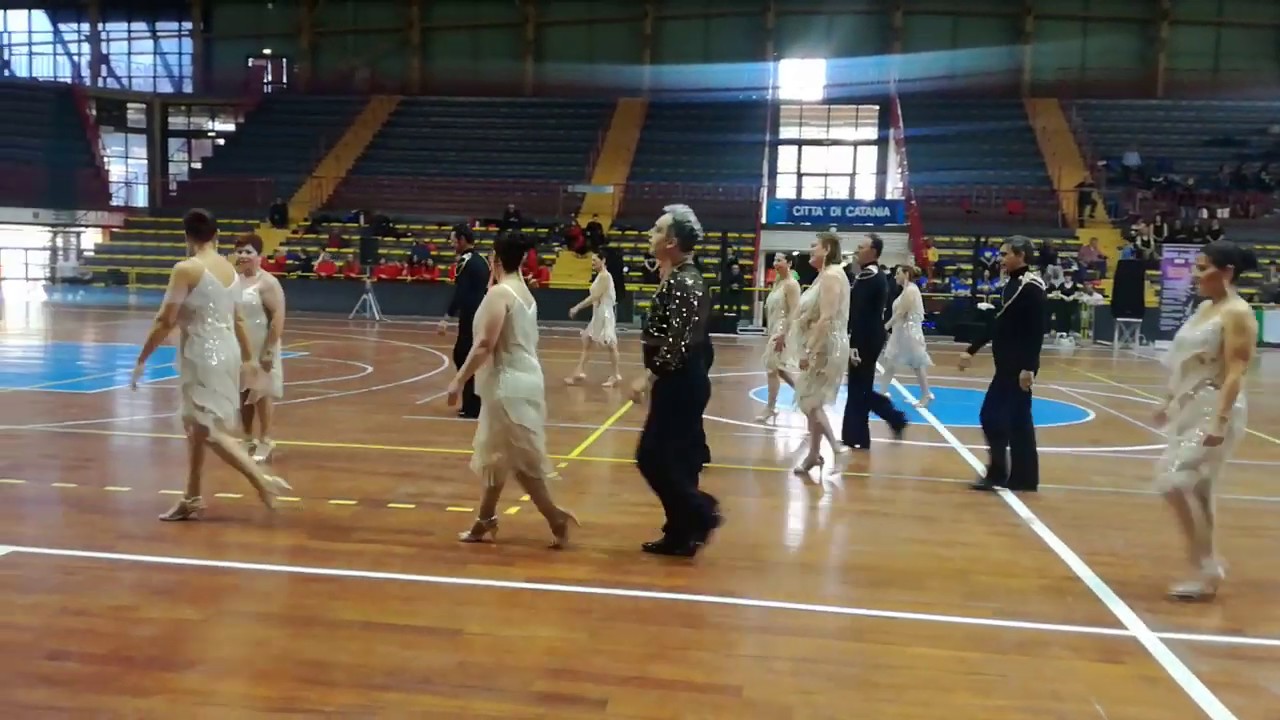 Esibizione Palacatania 5/05/19  CHA CHA CHA JONNY GO DANCE