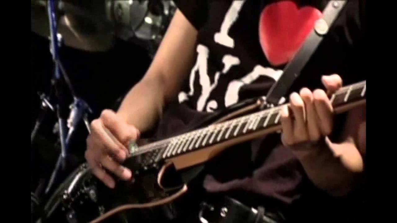 ネガ (NEGA) - 17歳の孤独 (17sai no kodoku) (Live) [Sub. Español + Lyrics]