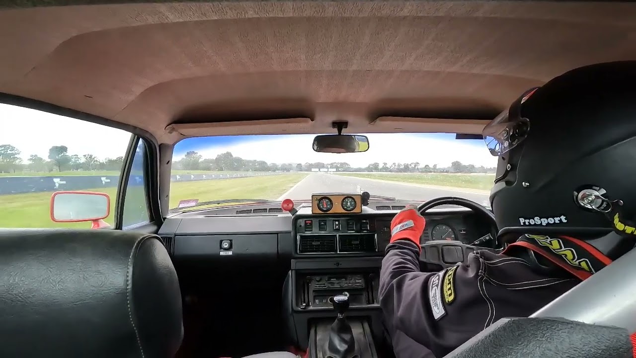 TR7V8 vs Jag XJ V12