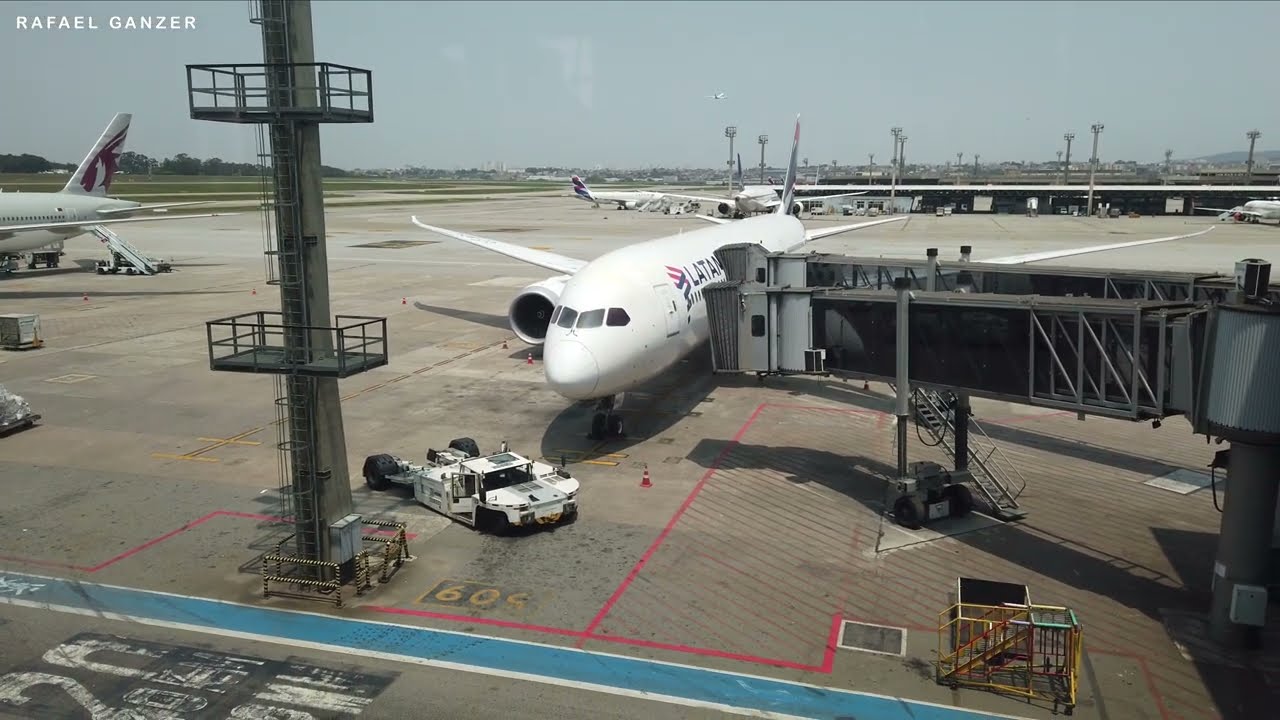 LA8126 • São Paulo (GRU) to Orlando (MCO) • B789