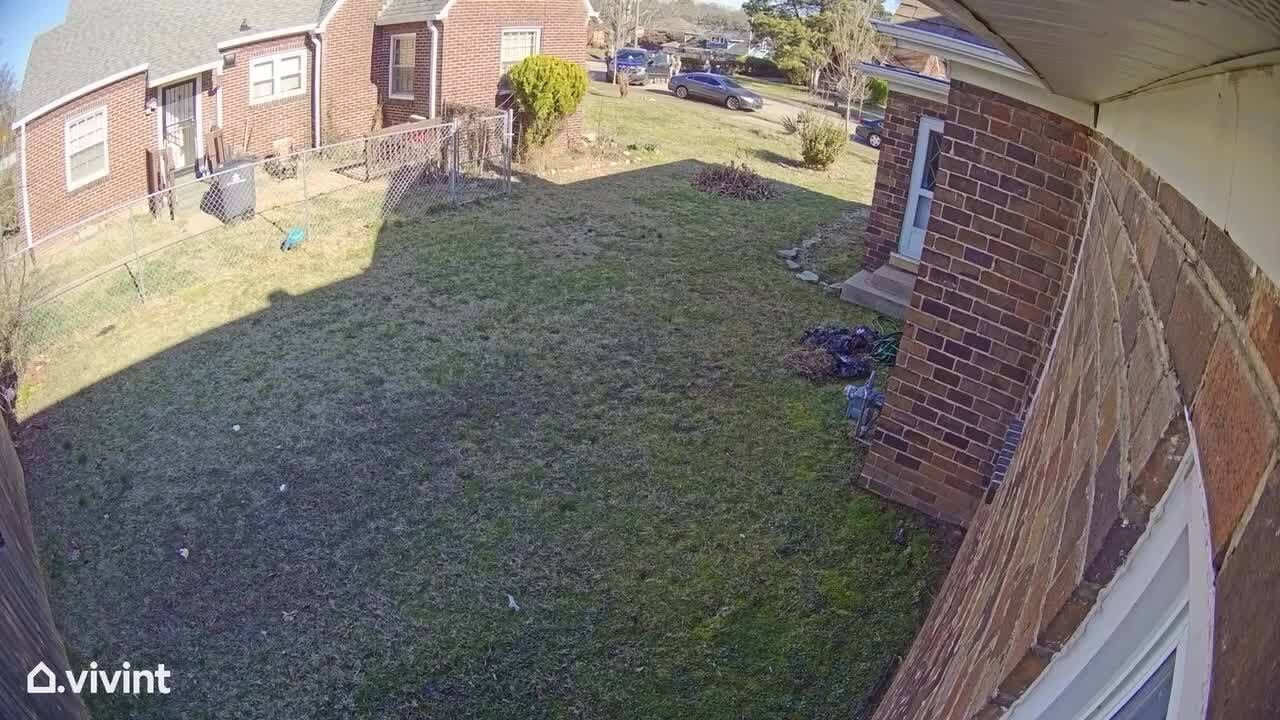VIDEO: Suspect in shooting death of Blount County Deputy surrenders to police