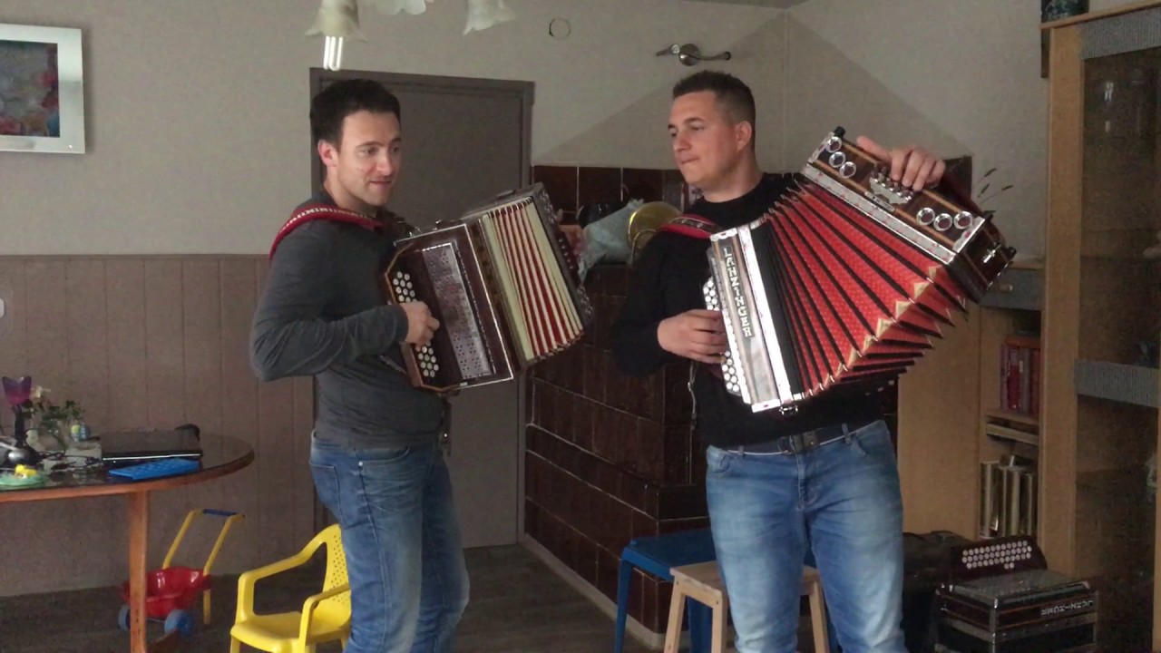 POD MENGE&Scaron;KO MARELO (ansambel Franca Mihelilča) - VELIKONOČNI TRIO 2017