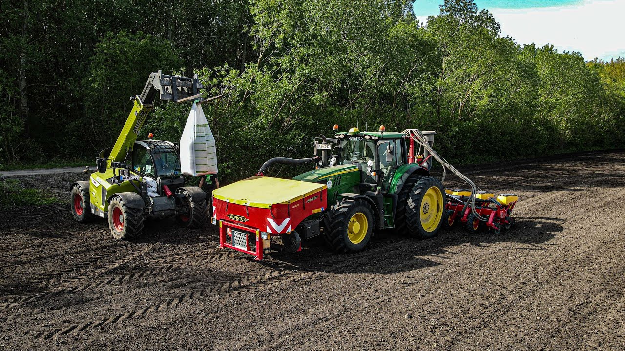*Agrársil Kft* John Deere 6155M + Väderstad Tempo V8 & Claas Scorpion 635 kukorica vetés