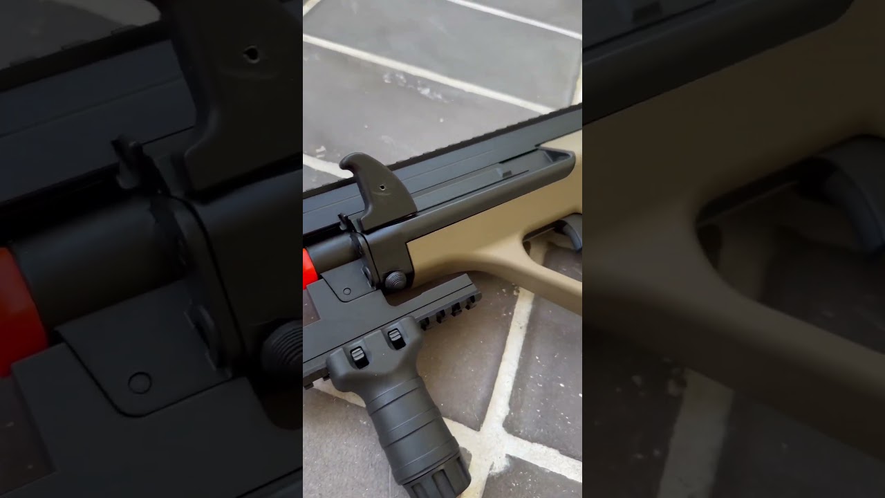 UP CLOSE - Snow Wolf AUG Civilian Model Bullpup Airsoft AEG Rifle (Color: Desert Tan / CQB Tactical)