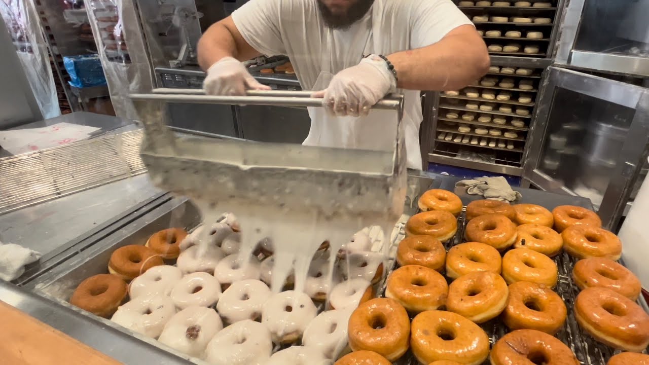 Famous Donuts In Los Angeles - American Food