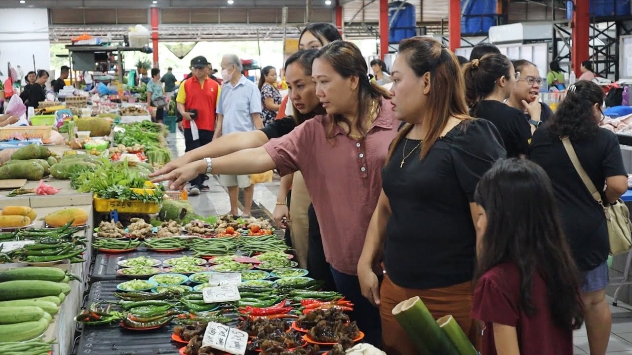 Beli Barang Yang Nak Dimasak Market Bandar Riyal,Kuching…//