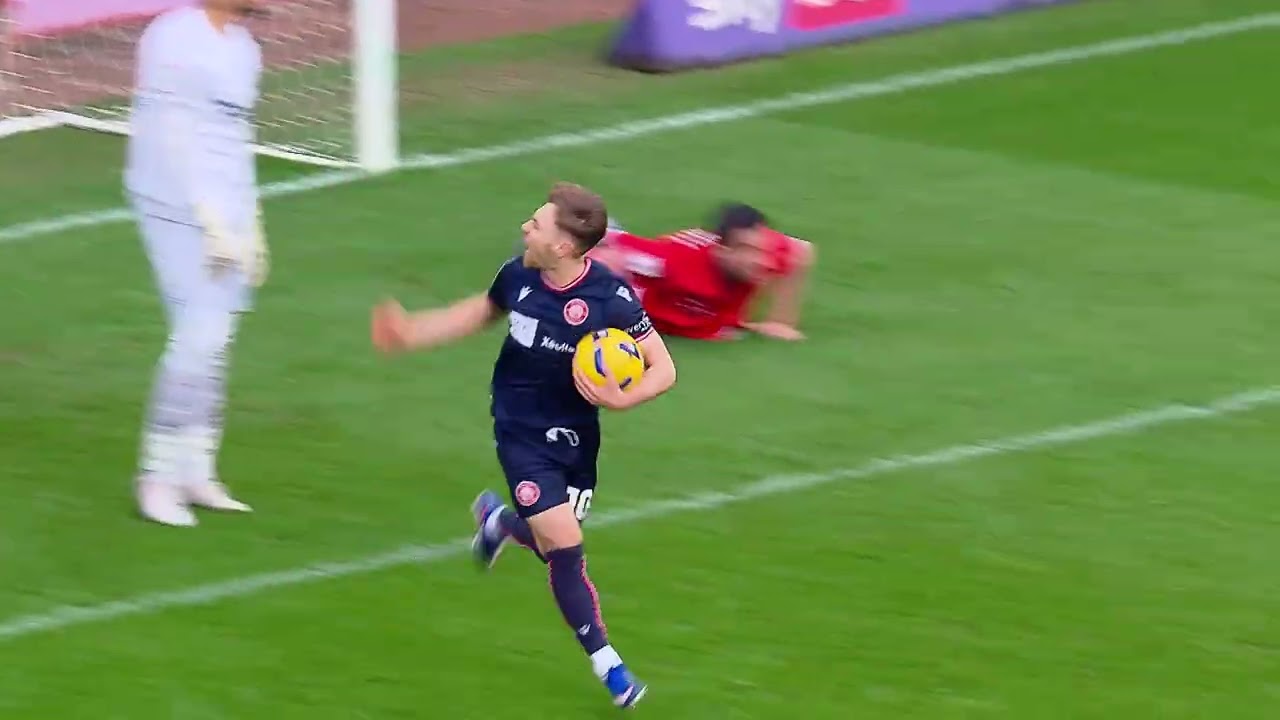 Barnsley v Stevenage Highlights