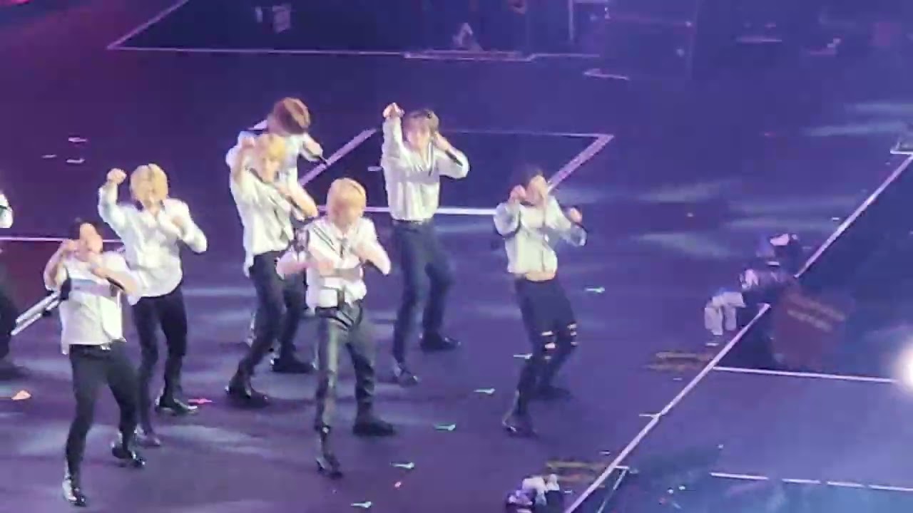 Victory Song - Stray Kids Sydney 230221