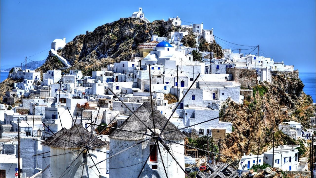 &Sigma;έ&rho;&iota;&phi;&omicron;&sigmaf;,&eta; &sigma;&iota;&delta;&eta;&rho;ά &kappa;&upsilon;&rho;ί&alpha;.Serifos island Greece.Seriphos.